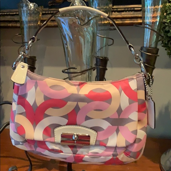 Coach Handbags - Coach shoulder bag 👜 purse logo c